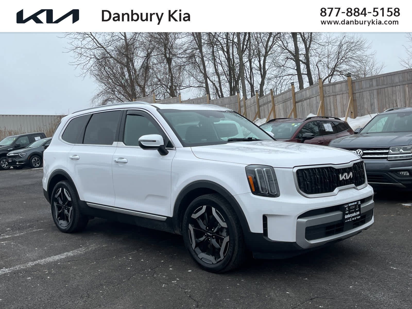 Used 2023 Kia Telluride EX image 1