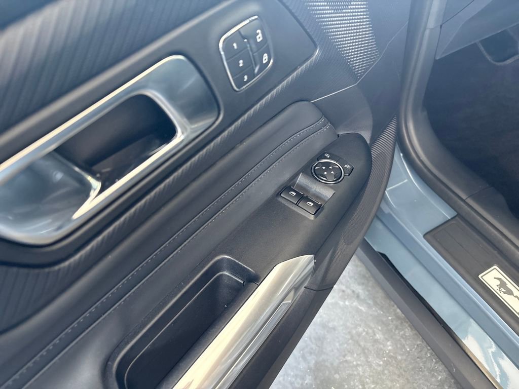 Used 2024 Ford Mustang GT Premium image 15