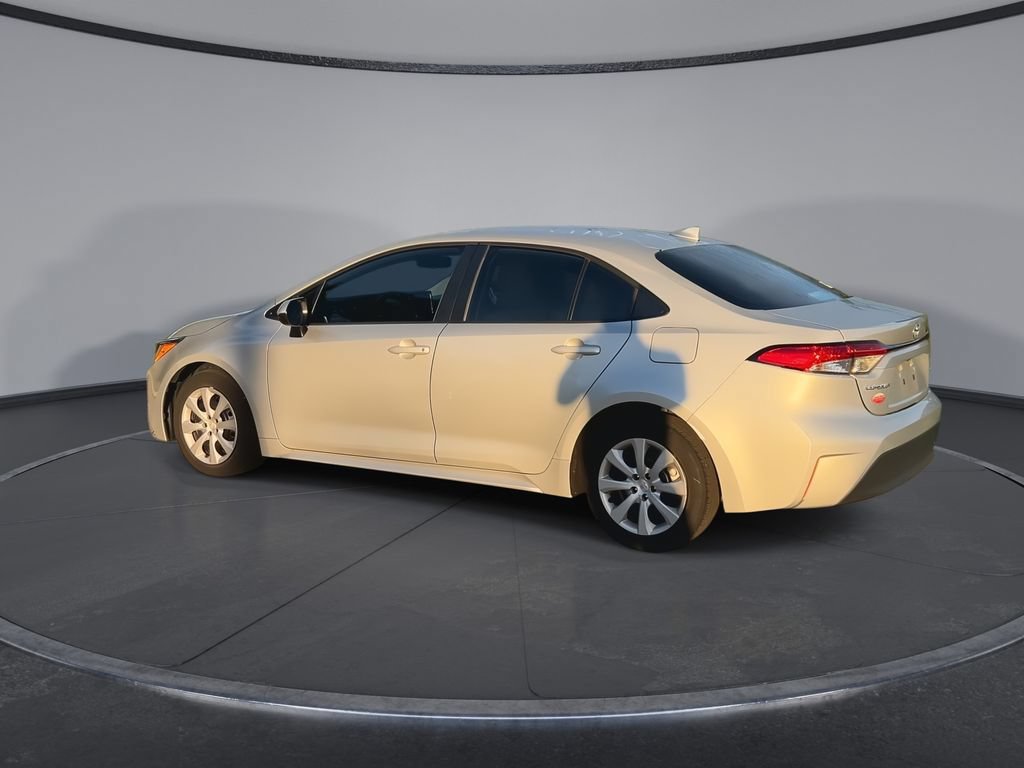 Used 2024 Toyota Corolla LE FWD image 6