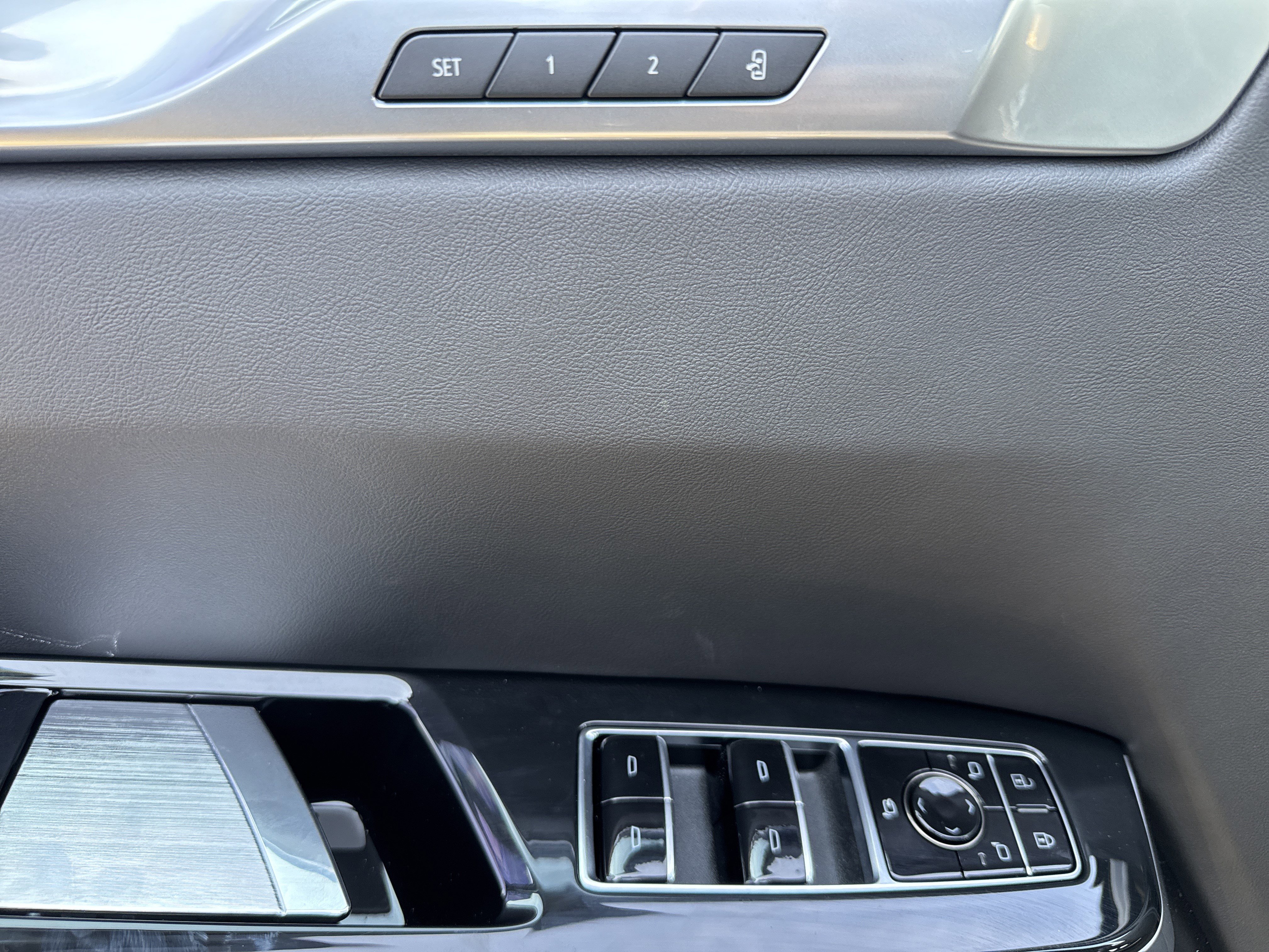 Used 2026 Cadillac Escalade ESV Sport w/ Touring Package image 15