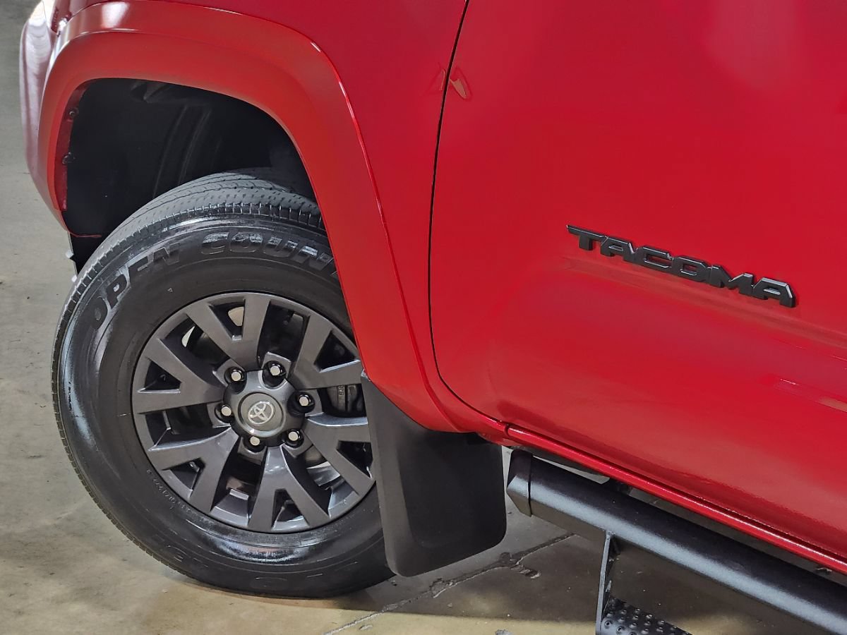 Used 2022 Toyota Tacoma SR5 RWD image 23