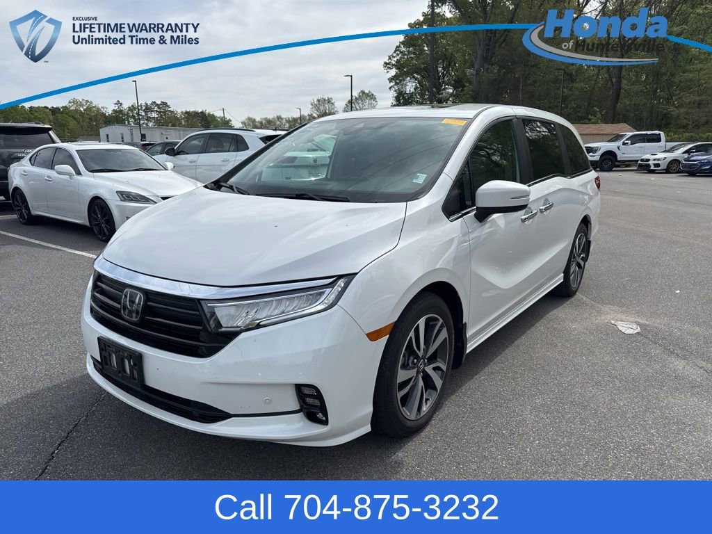 Used 2023 Honda Odyssey Touring image 3