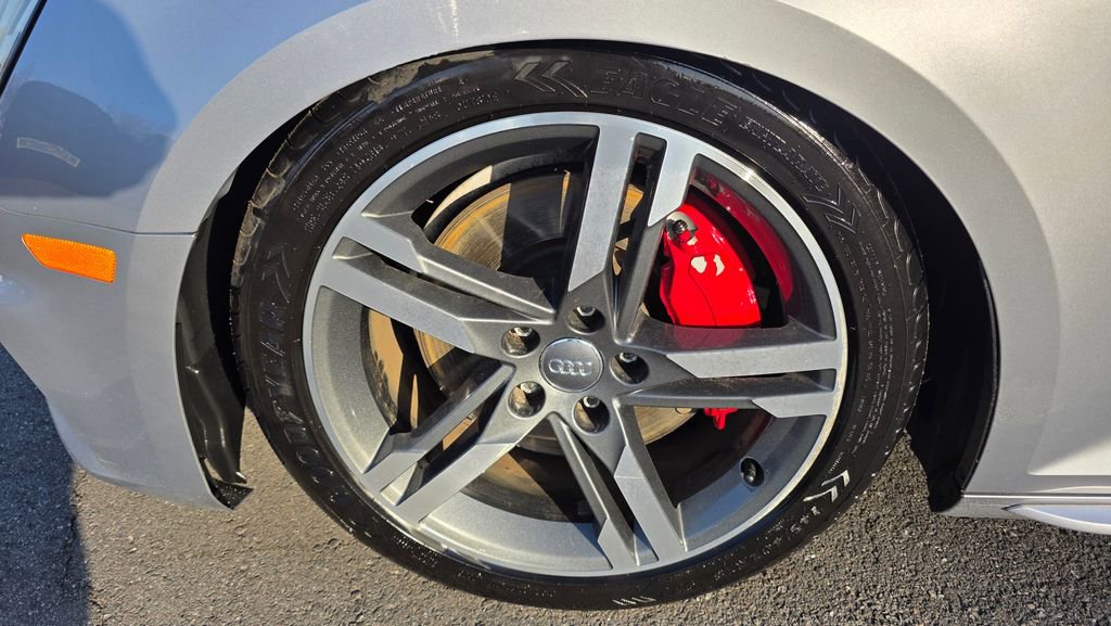 Used 2017 Audi A4 2.0T Premium Plus w/ Premium Plus Package image 9