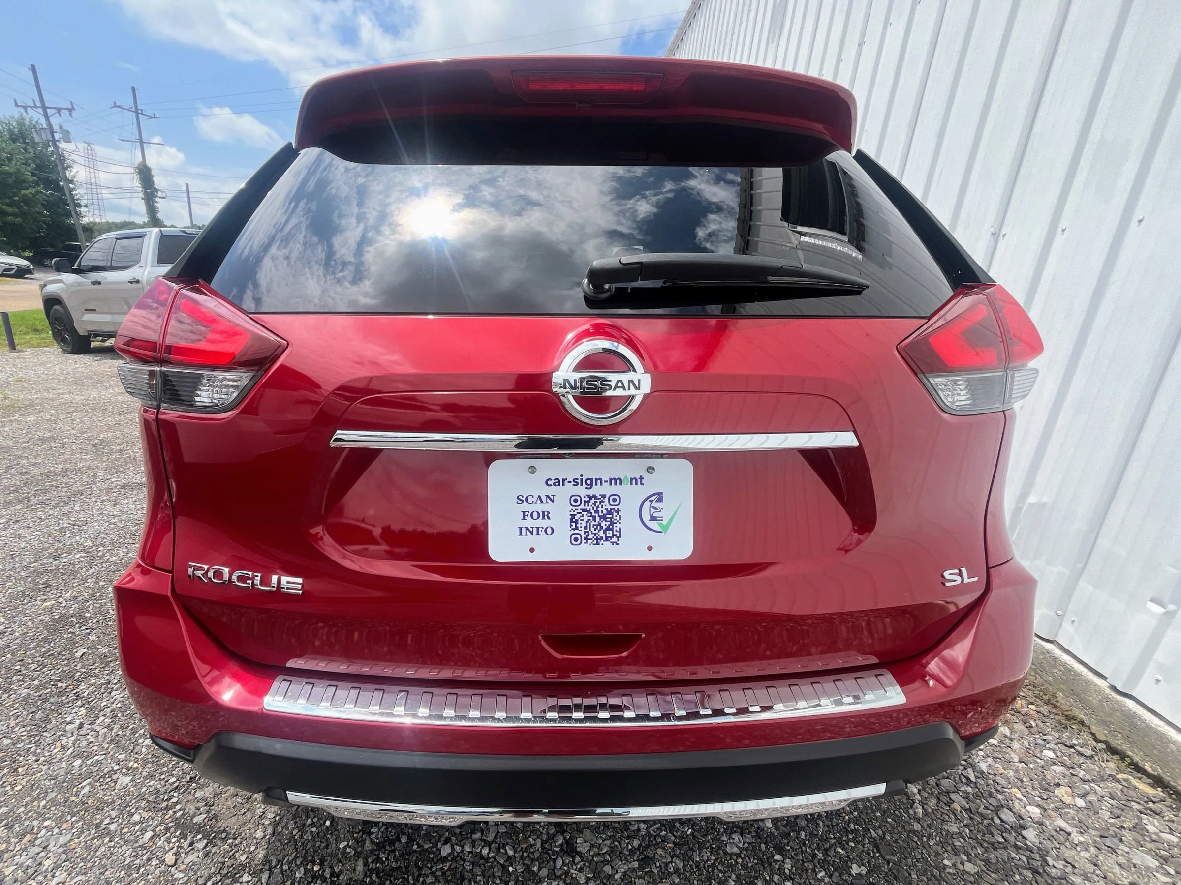 Used 2017 Nissan Rogue SL w/ SL Premium Package image 6