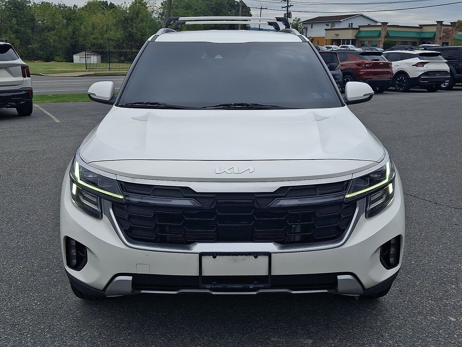 Certified 2024 Kia Seltos SX AWD/4WD image 2