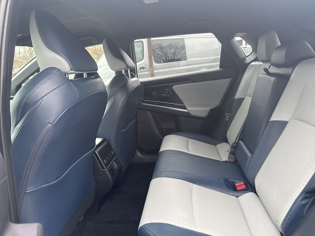 Used 2023 Subaru Solterra Limited image 21