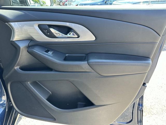 Used 2022 Chevrolet Traverse LT AWD/4WD image 9