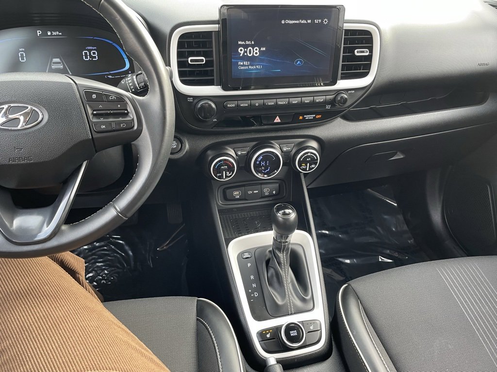 Used 2023 Hyundai Venue Limited w/ Cargo Package image 22