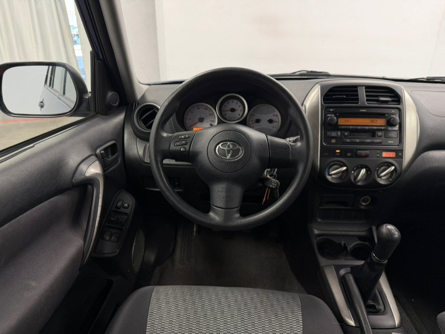 Used 2005 Toyota RAV4 2WD image 46