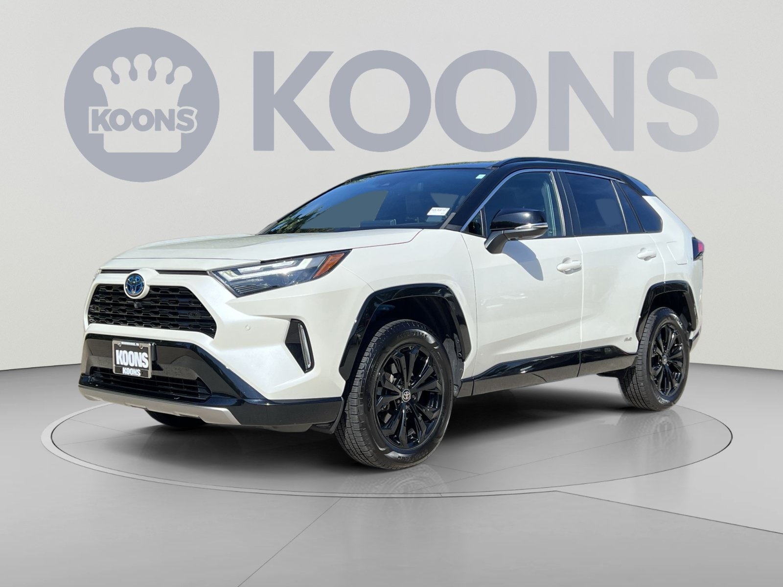Used 2022 Toyota RAV4 XSE AWD/4WD image 1
