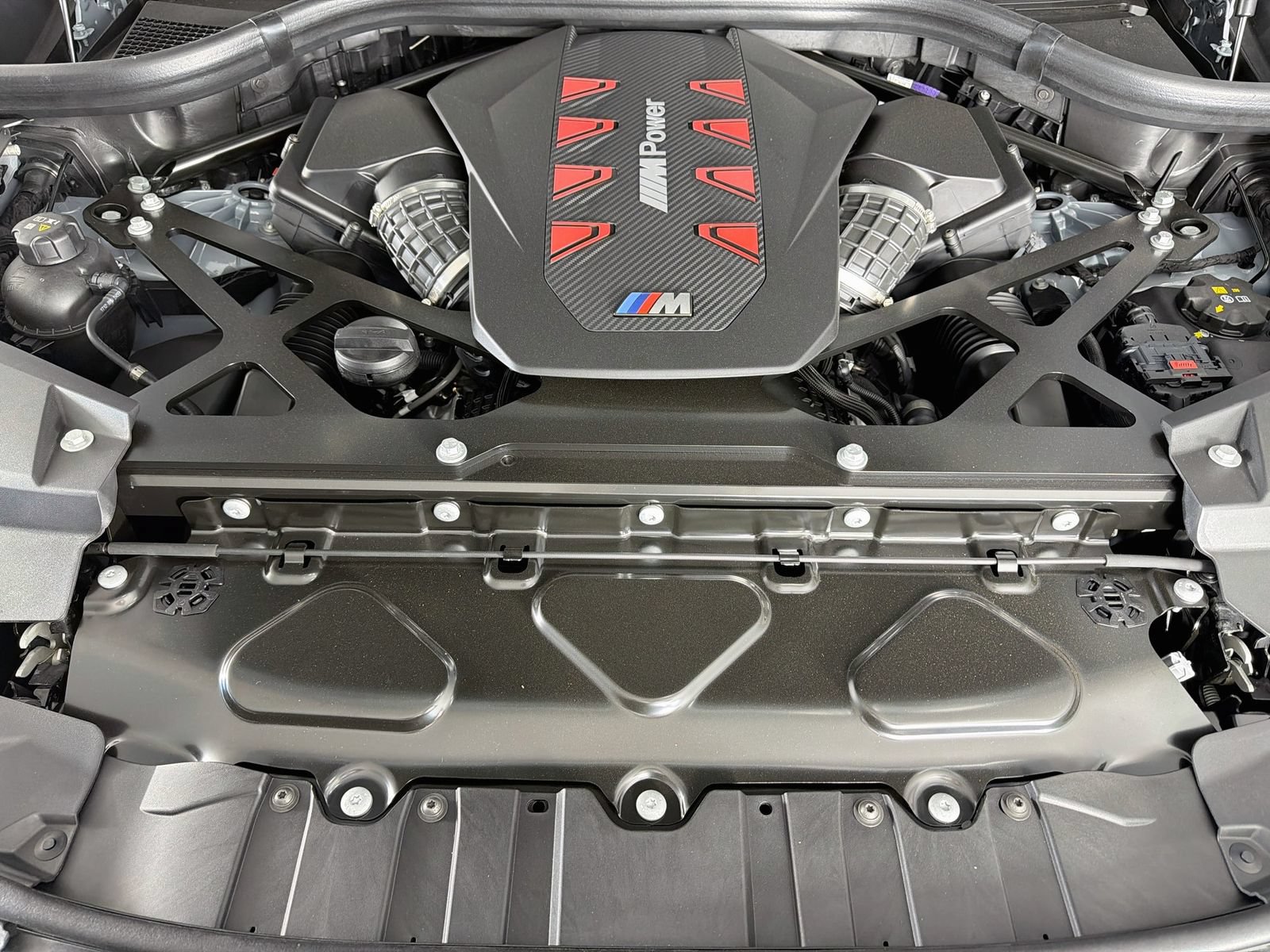 New 2026 BMW X5 M Competition w/ Executive Package AWD/4WD image 32