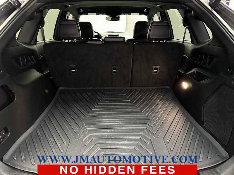 Used 2022 Ford Edge ST image 16