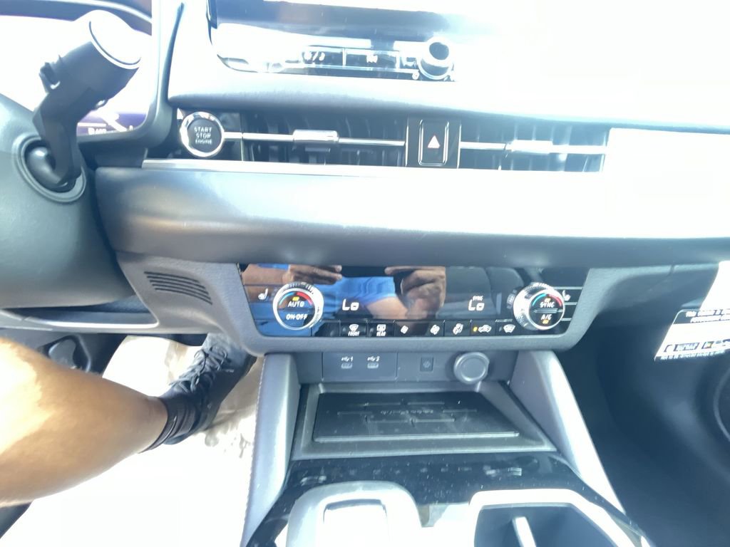 New 2025 Mitsubishi Outlander SE image 19