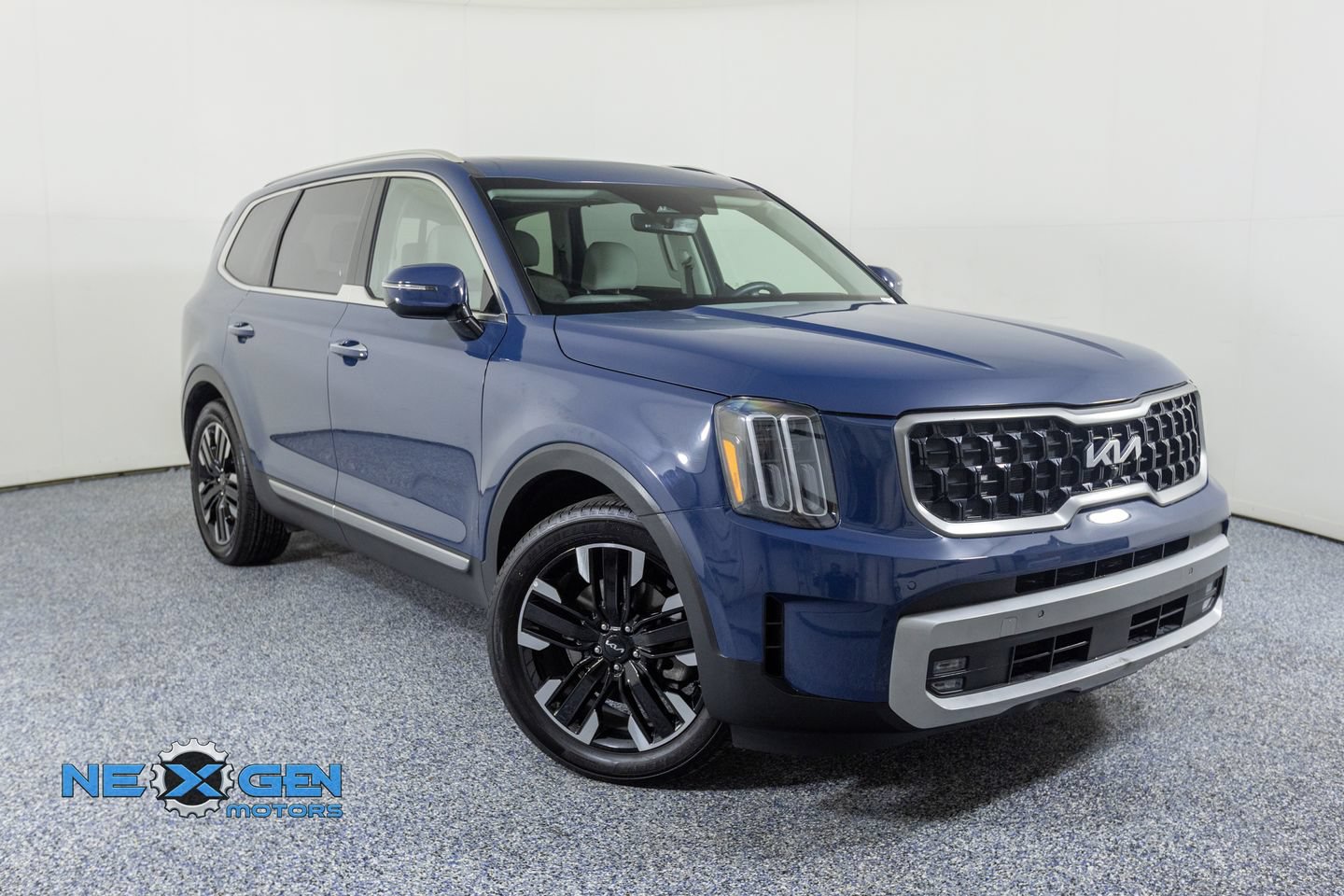Used 2025 Kia Telluride SX w/ SX Captain's Chair Package