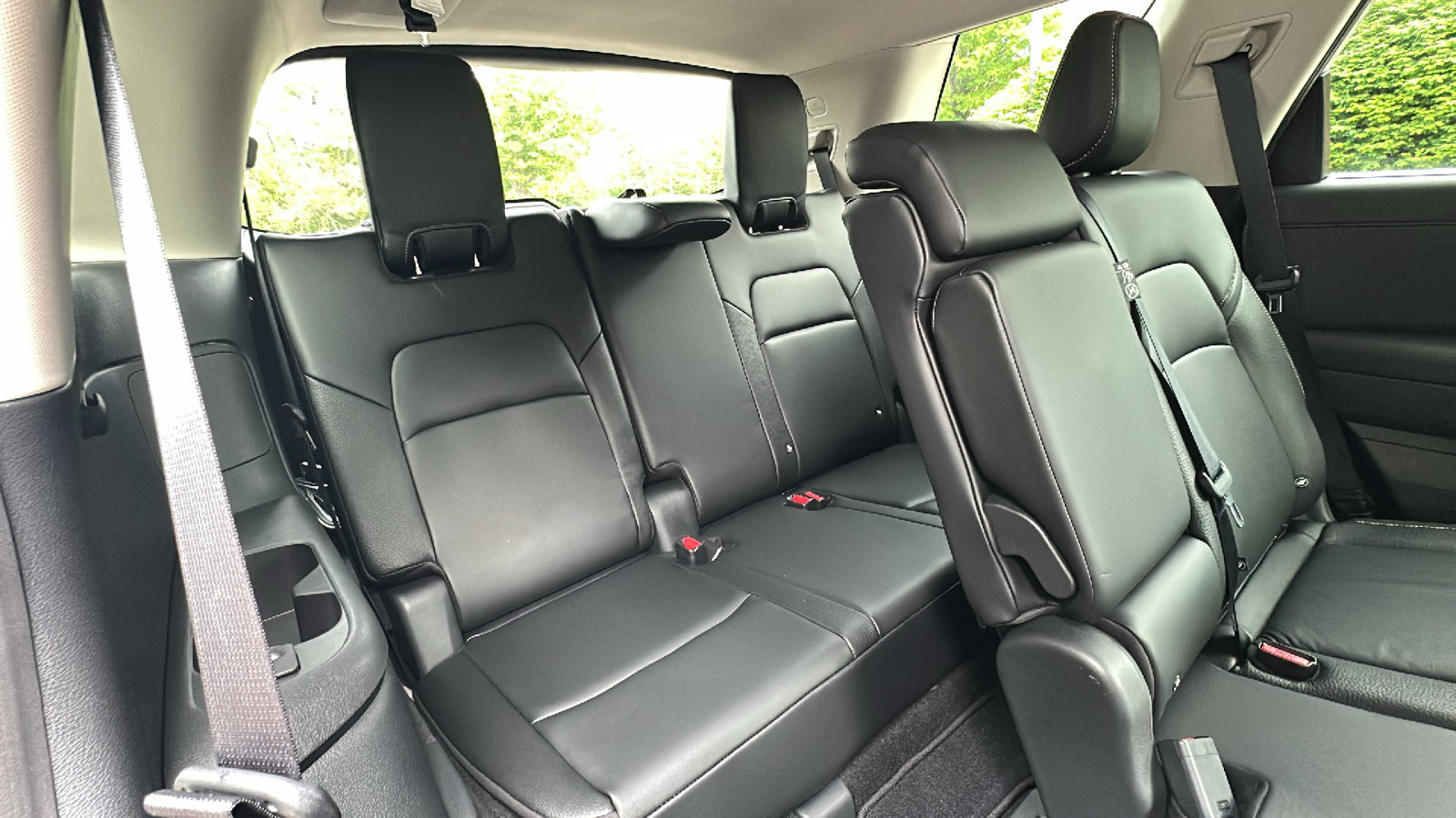 Used 2024 Nissan Pathfinder SL AWD/4WD image 24