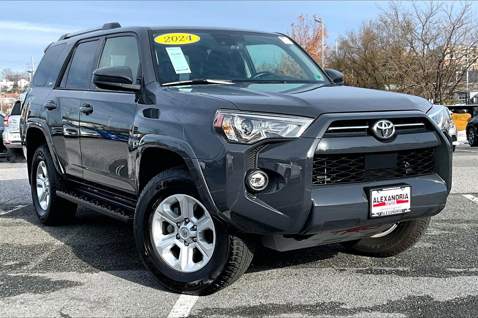 Used 2024 Toyota 4Runner SR5 image 2