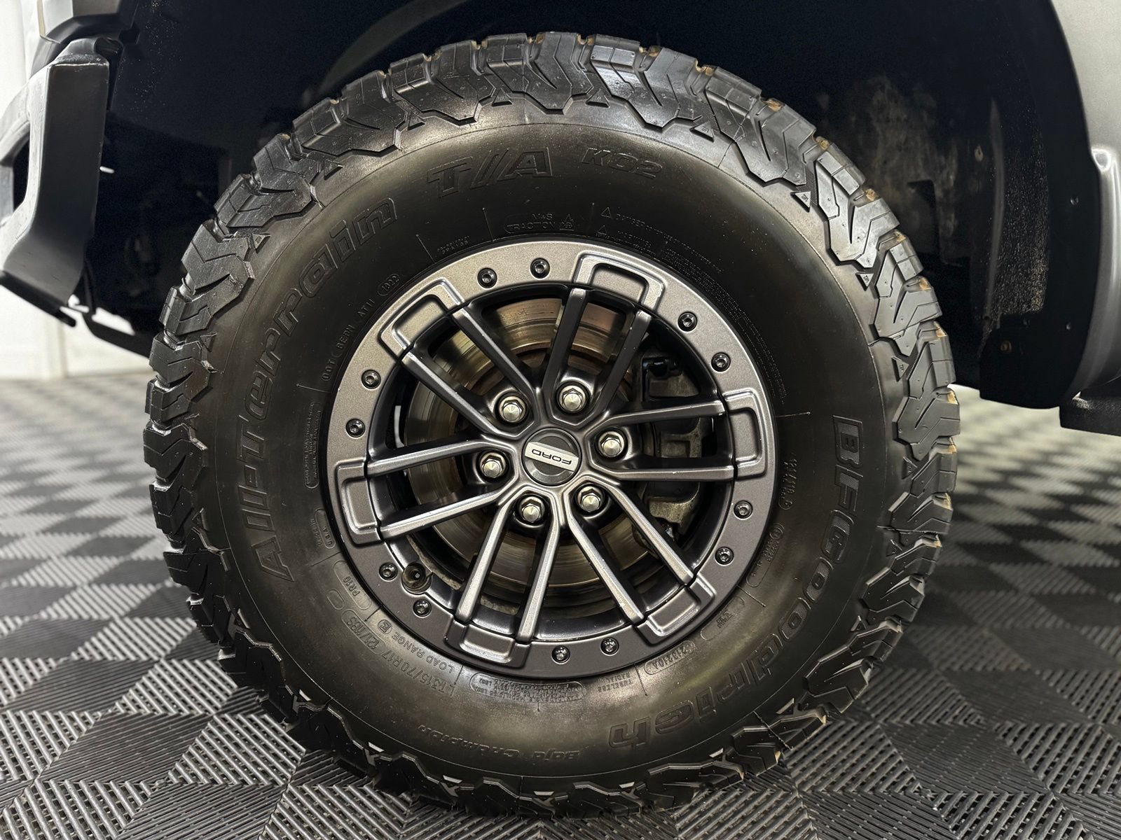Used 2019 Ford F150 Raptor w/ Equipment Group 802A Luxury AWD/4WD image 10