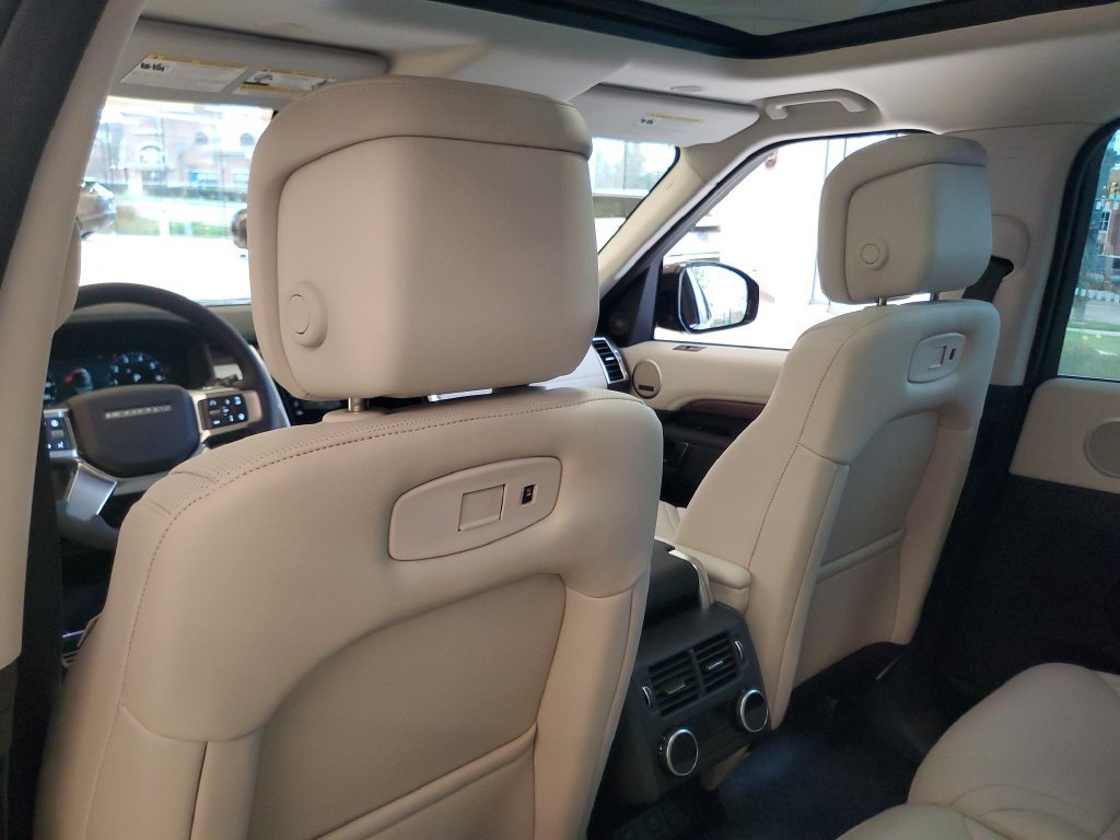New 2026 Land Rover Discovery Dynamic SE AWD/4WD image 27