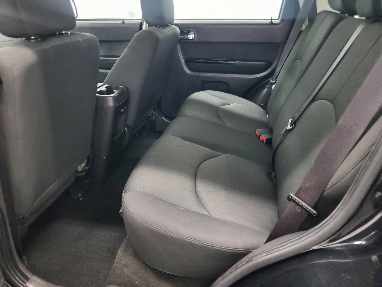 Used 2010 MAZDA Tribute i Sport FWD image 12
