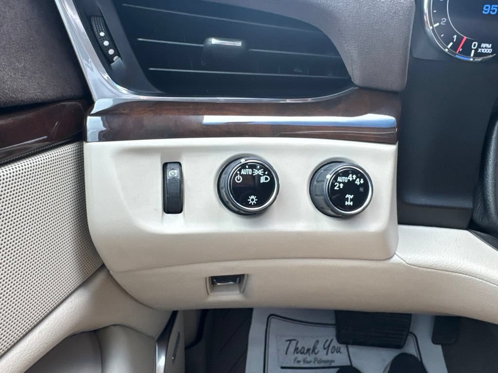 Used 2017 Cadillac Escalade Premium Luxury AWD/4WD image 13