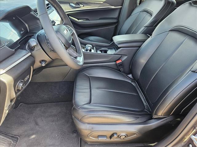 New 2024 Jeep Grand Cherokee L Limited w/ Luxury Tech Group II AWD/4WD image 4