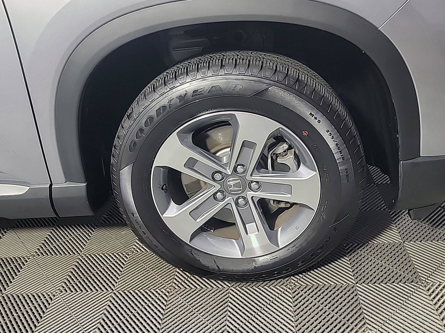 Certified 2025 Honda Pilot EX-L image 3
