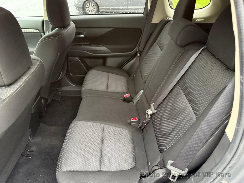 Used 2017 Mitsubishi Outlander ES FWD image 11