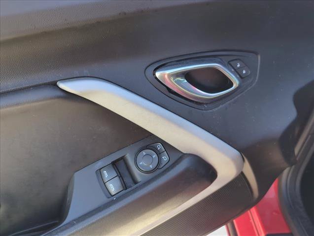 Used 2019 Chevrolet Camaro LT RWD image 9