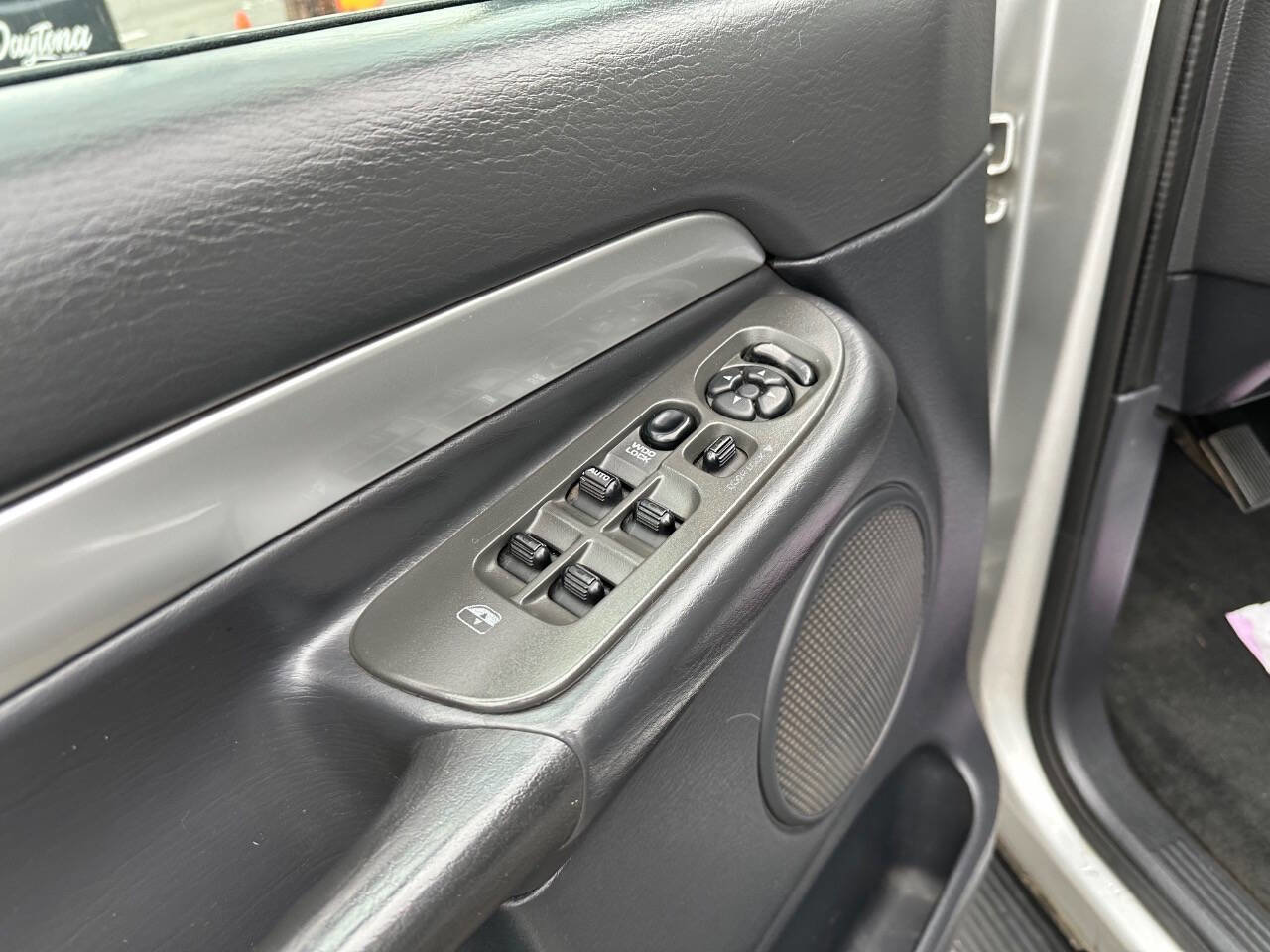 Used 2004 Dodge Ram 3500 Truck SLT w/ Trailer Tow Group image 33