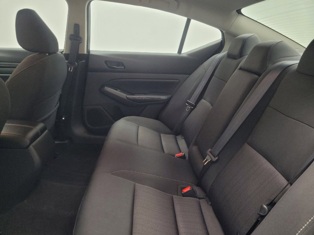 Used 2024 Nissan Altima 2.5 SV image 18