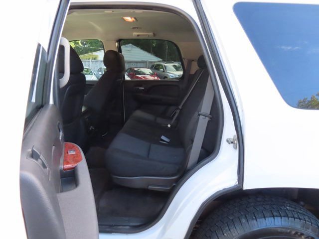Used 2010 Chevrolet Tahoe LS w/ Interior Plus Package image 11