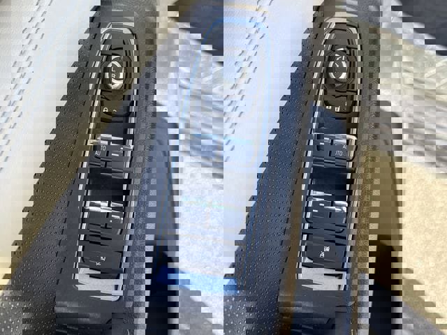 Used 2022 Subaru Ascent Limited image 27