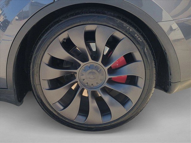 Used 2023 Tesla Model Y Performance AWD/4WD image 24
