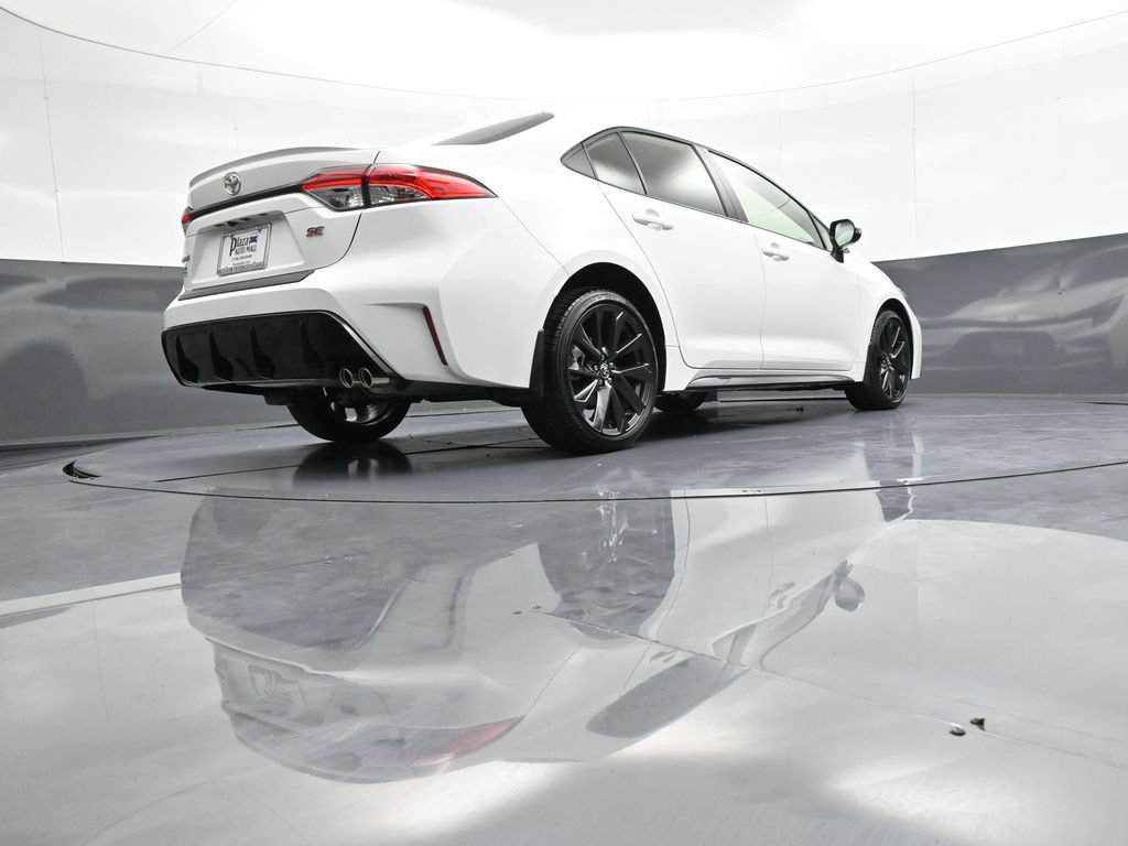 Certified 2026 Toyota Corolla SE FWD image 29