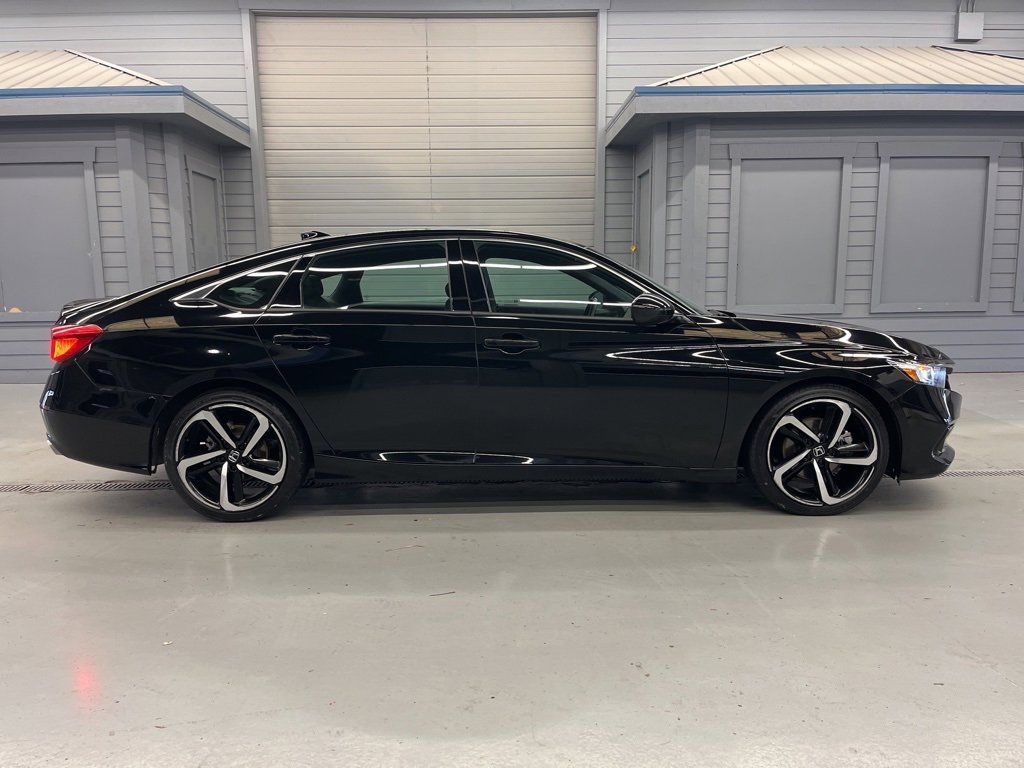 Used 2022 Honda Accord Sport image 8