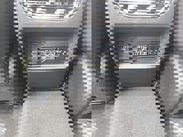 New 2025 Jeep Grand Cherokee Limited w/ Luxury Tech Group II image 26