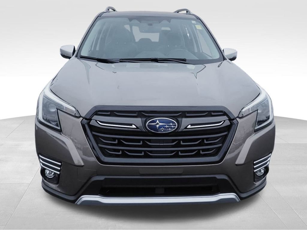Used 2024 Subaru Forester Touring w/ Convenience Package image 2