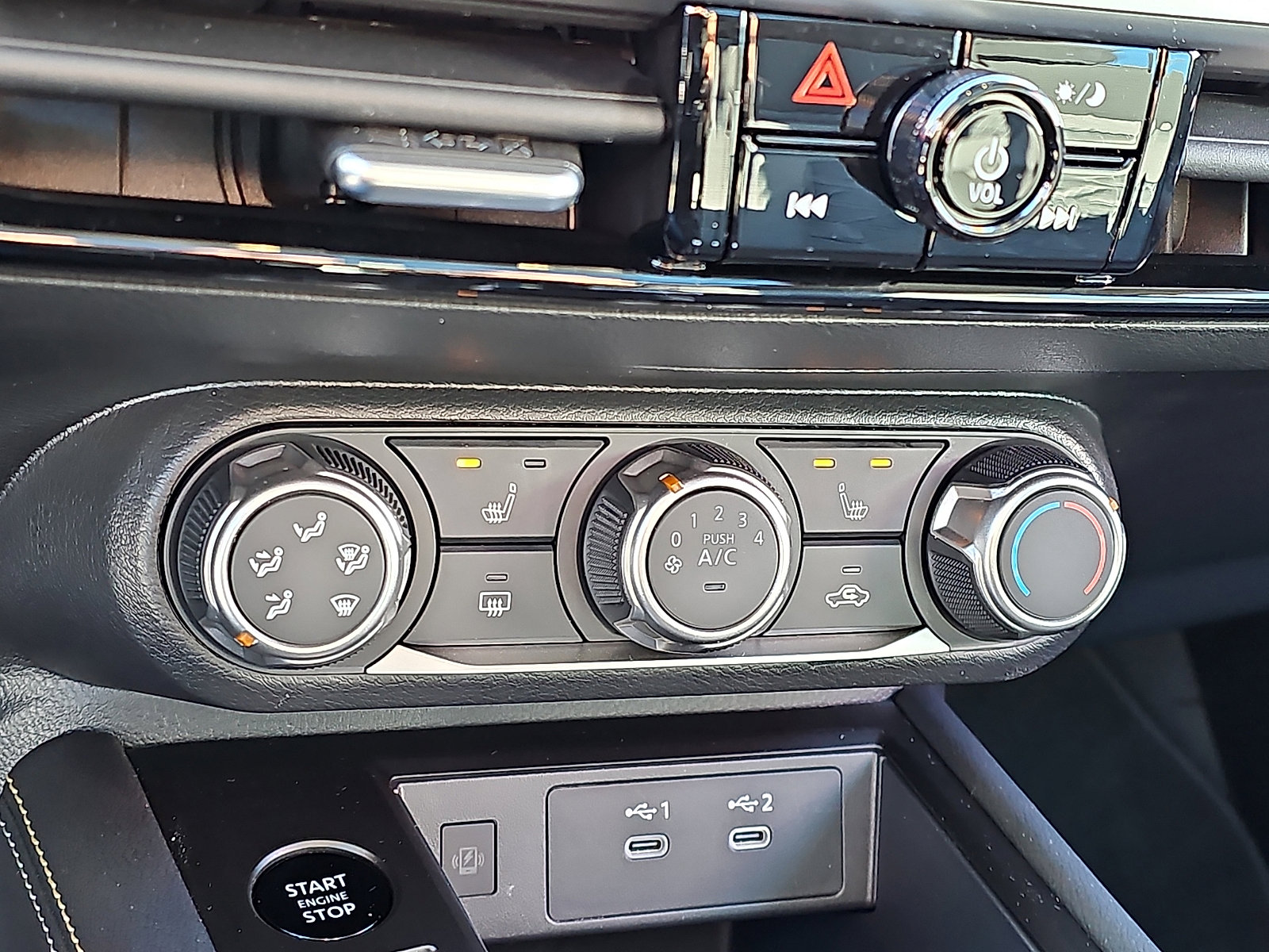 Certified 2025 Nissan Kicks SV w/ SV Premium Package image 17