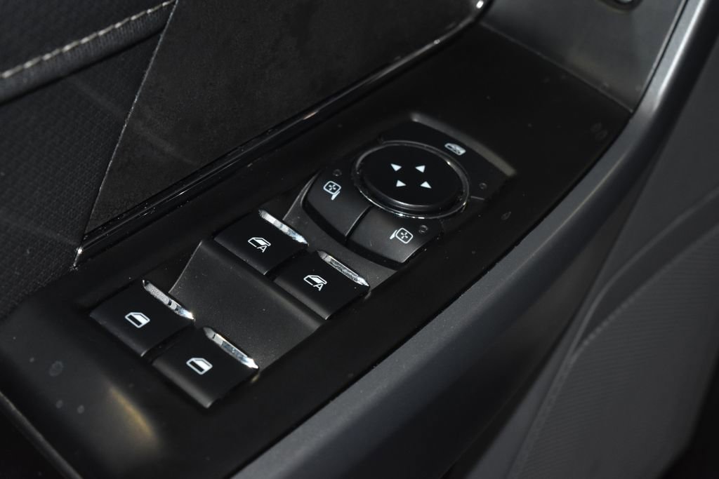 Used 2025 Ford F150 XLT w/ Equipment Group 301A Standard AWD/4WD image 5