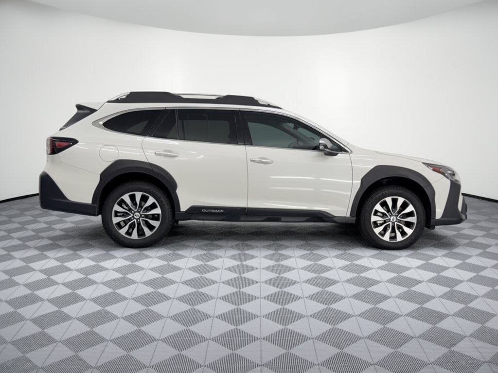 Used 2024 Subaru Outback Touring XT AWD/4WD image 8