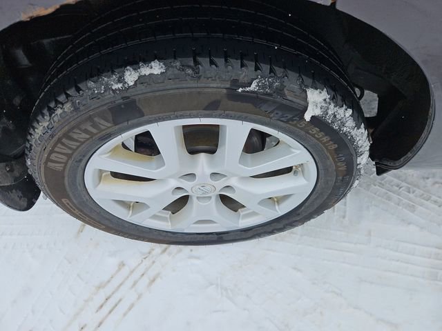 Used 2012 Nissan Rogue SL image 16