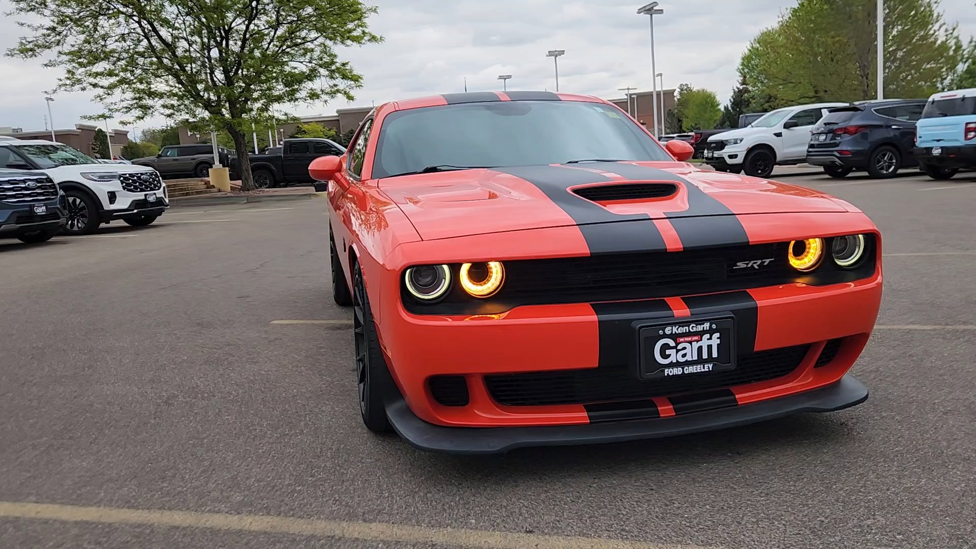 Used 2016 Dodge Challenger SRT Hellcat RWD image 5
