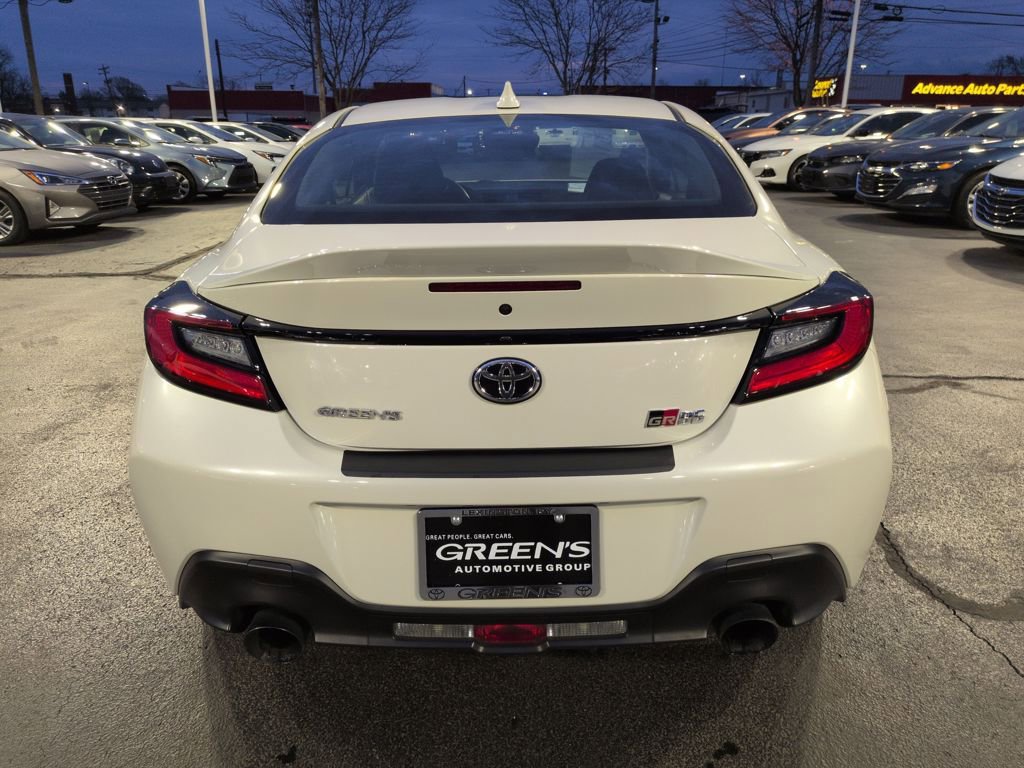 Certified 2023 Toyota GR86 Premium image 4