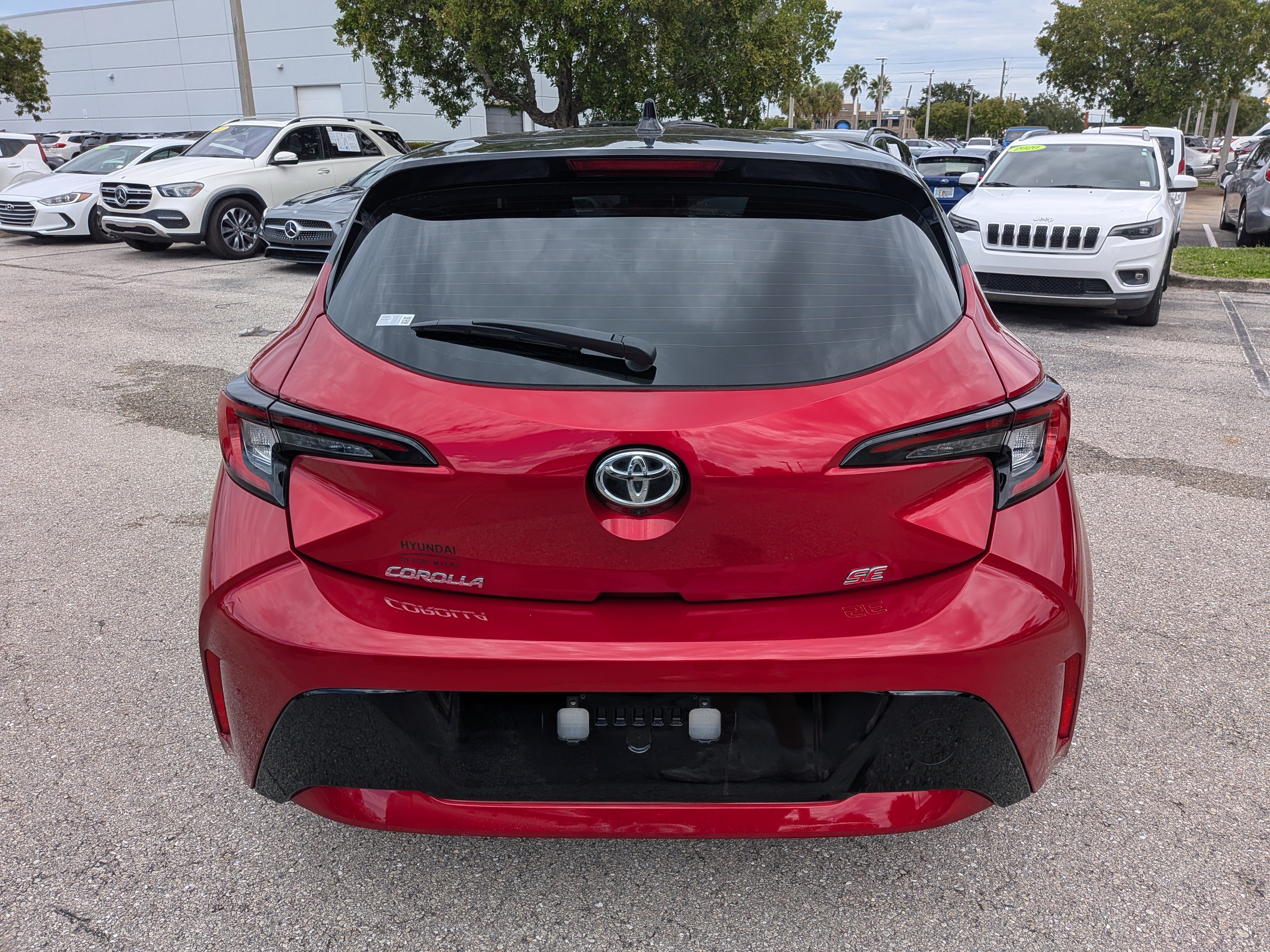 Used 2025 Toyota Corolla SE FWD image 5
