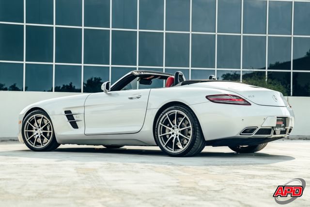 Used 2012 Mercedes-Benz SLS AMG Roadster image 3