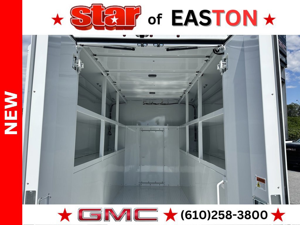 New 2025 GMC Savana 3500 w/ Power Convenience Package image 18
