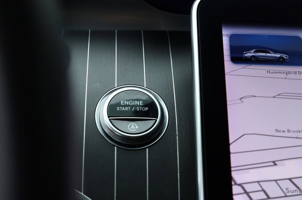 Used 2024 Mercedes-Benz C 300 Sedan image 9