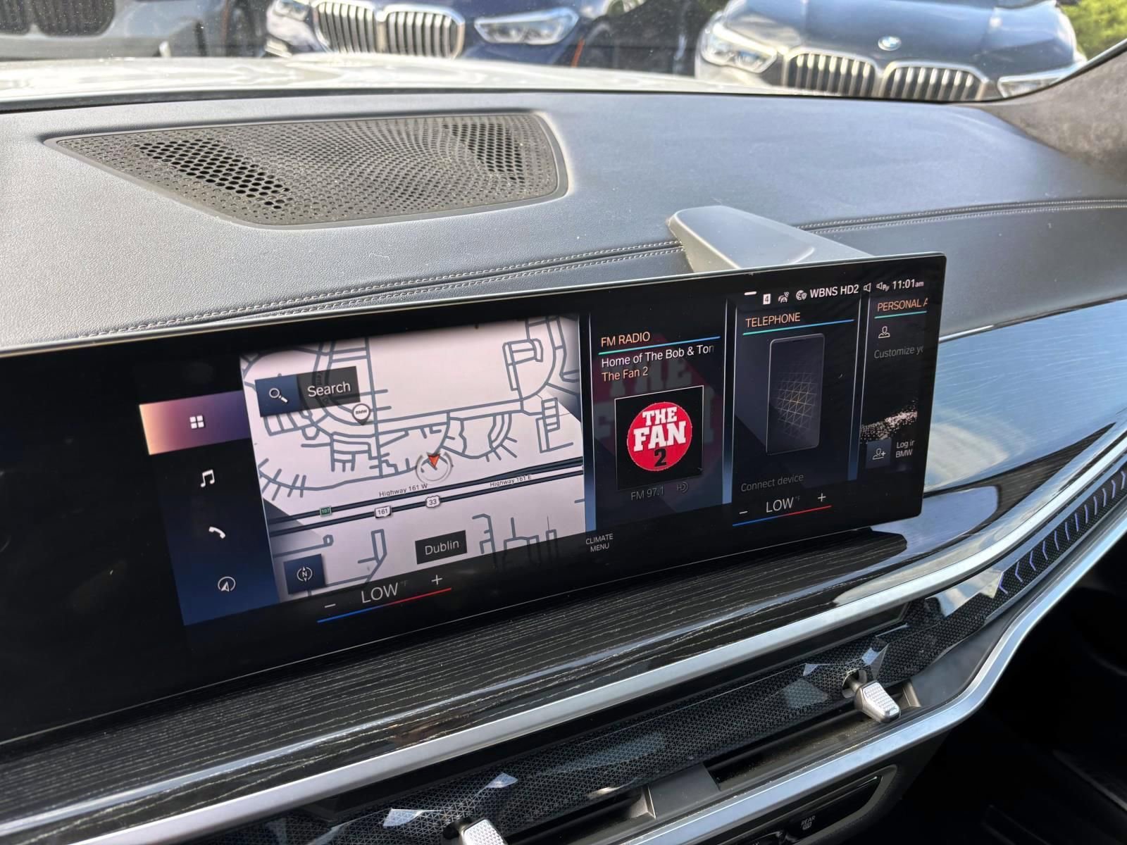 Used 2023 BMW X7 xDrive40i w/ M Sport Package image 19