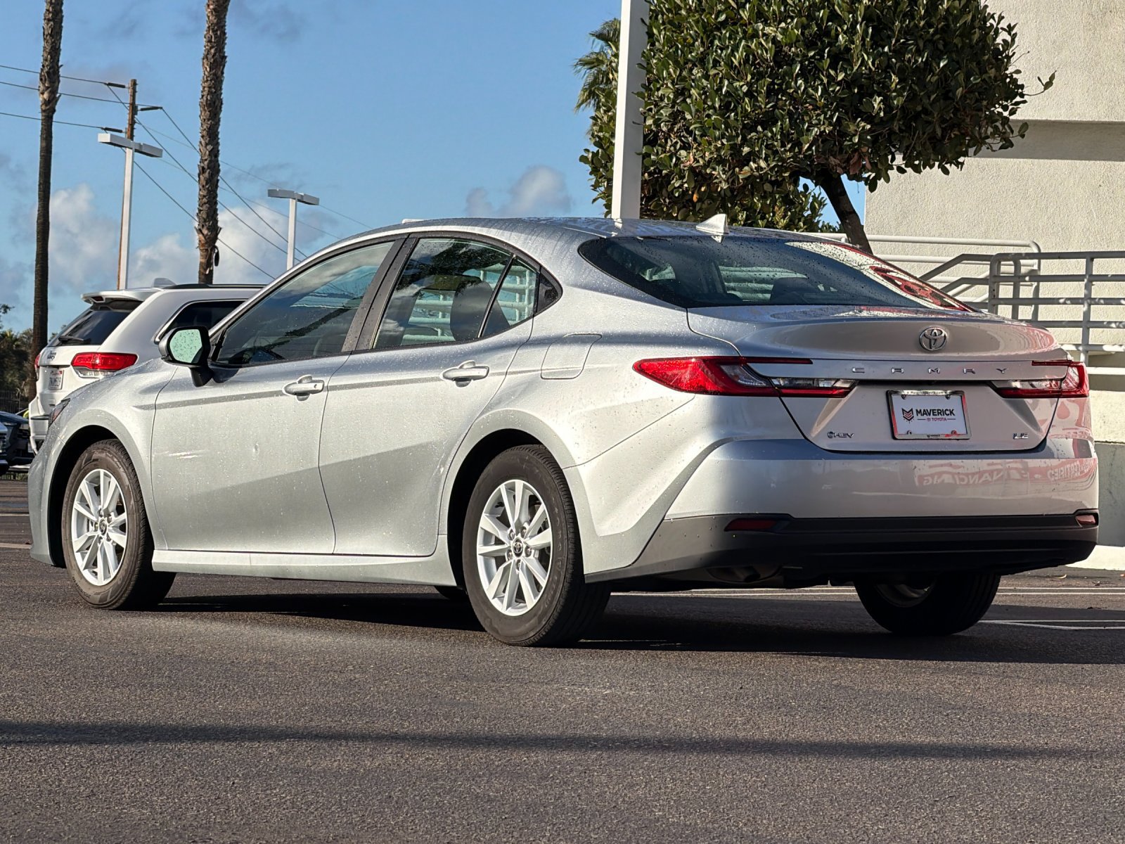 Used 2025 Toyota Camry LE FWD image 3
