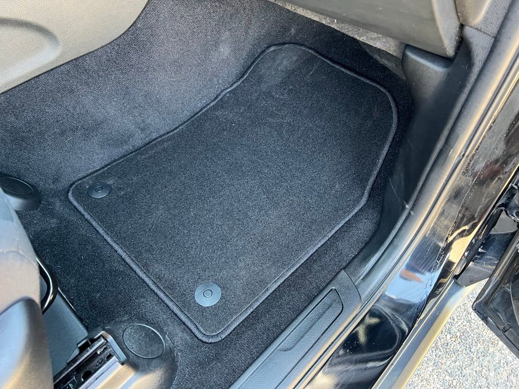 Used 2022 Jeep Grand Cherokee Laredo E w/ Security & Convenience Group image 12